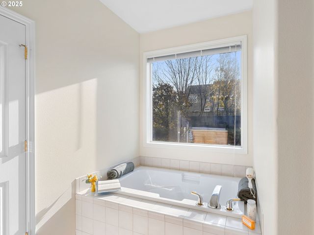 3956 Se 30TH St, Gresham, OR 97080