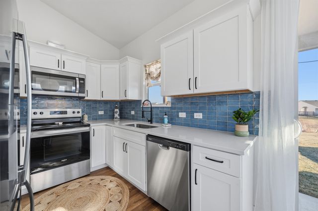 5432 N Saint Paul Ct, Wichita, KS 67204