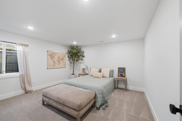 5432 N Saint Paul Ct, Wichita, KS 67204