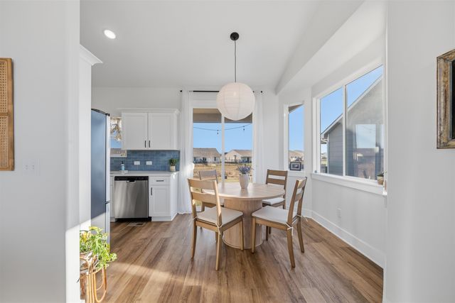 5432 N Saint Paul Ct, Wichita, KS 67204