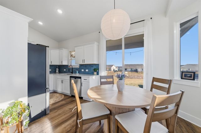 5432 N Saint Paul Ct, Wichita, KS 67204