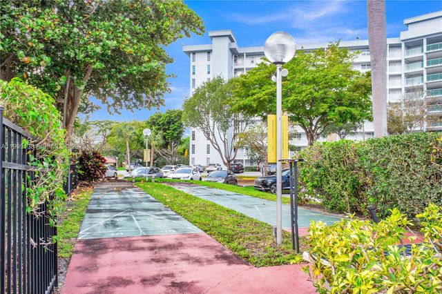 3010 N Course Drive 104, Pompano Beach, FL 33069