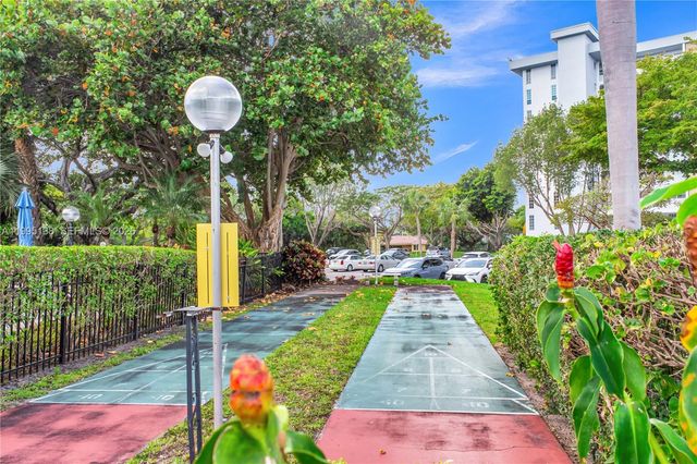 3010 N Course Drive 104, Pompano Beach, FL 33069