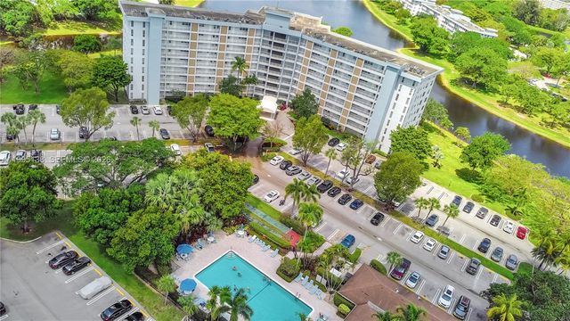 3010 N Course Drive 104, Pompano Beach, FL 33069