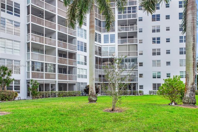 3010 N Course Drive 104, Pompano Beach, FL 33069