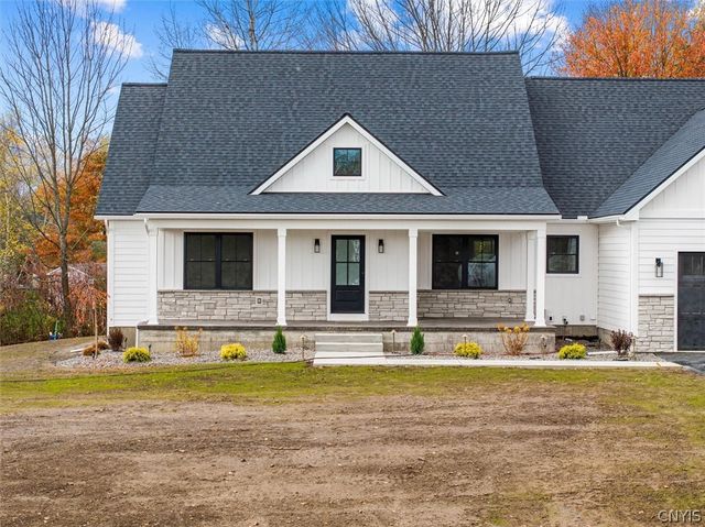 110 Stonebrooke Drive, Marcy, NY 13403