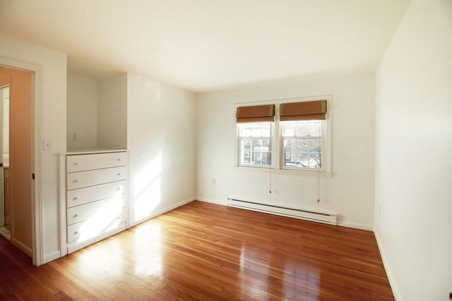 60 Lake St D, Winchester, MA 01890