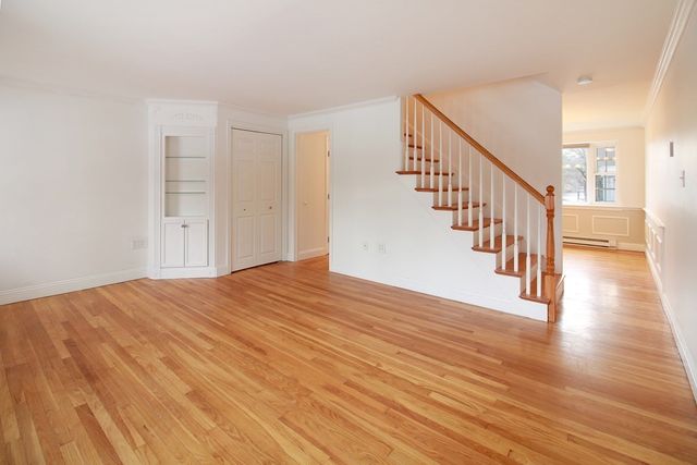 60 Lake St D, Winchester, MA 01890