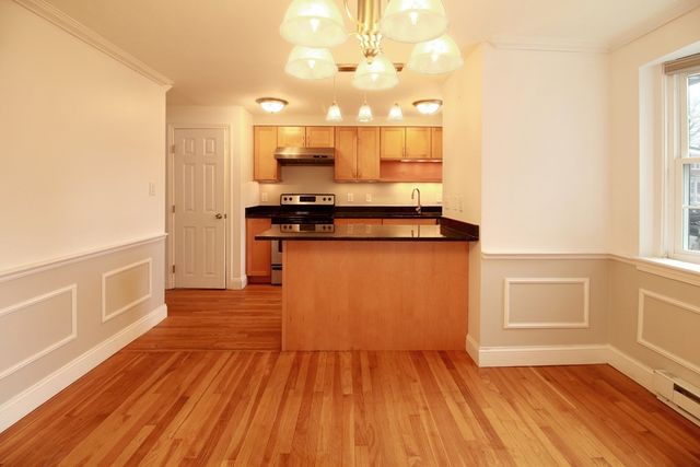 60 Lake St D, Winchester, MA 01890
