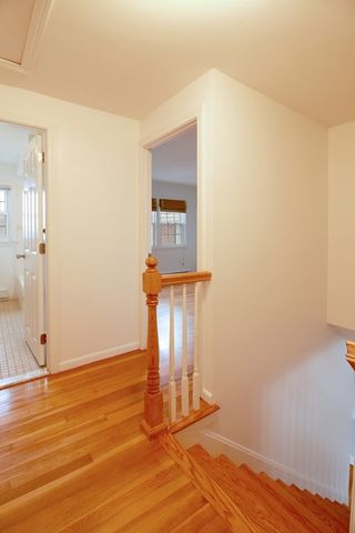 60 Lake St D, Winchester, MA 01890