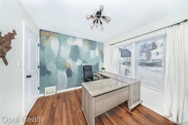 1821 N Lafayette Avenue, Royal Oak, MI 48073