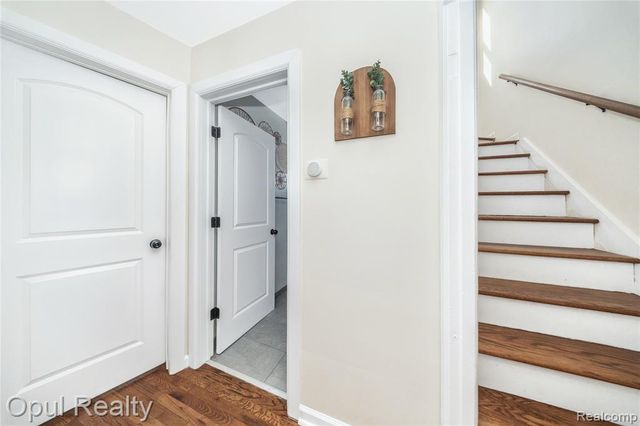 1821 N Lafayette Avenue, Royal Oak, MI 48073