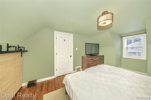 1821 N Lafayette Avenue, Royal Oak, MI 48073