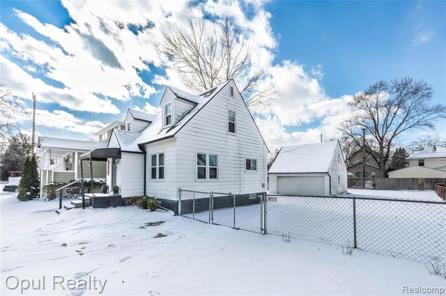 1821 N Lafayette Avenue, Royal Oak, MI 48073