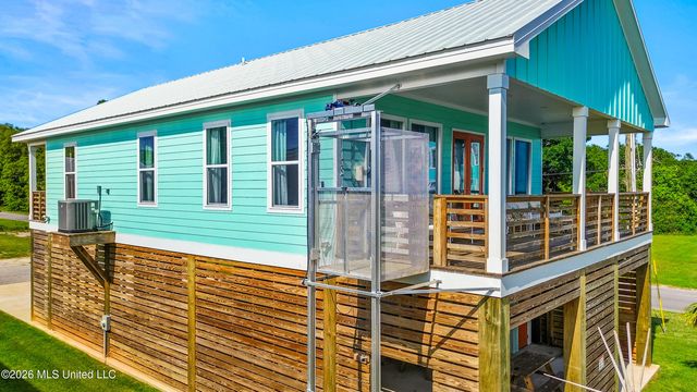 103 17th Street, Gulfport, MS 39507