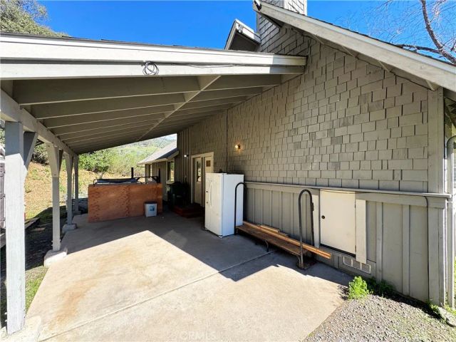 14605 Tomki Rd, Redwood Valley, CA 95470