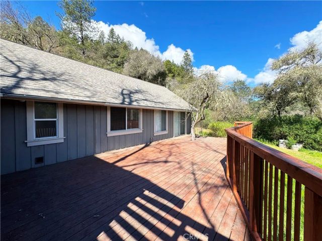 14605 Tomki Rd, Redwood Valley, CA 95470