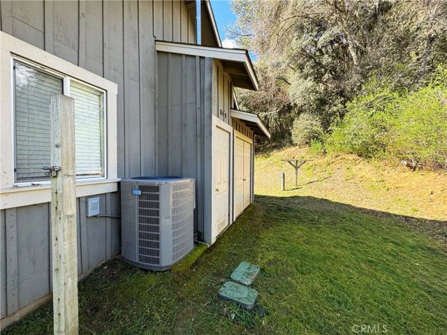 14605 Tomki Rd, Redwood Valley, CA 95470