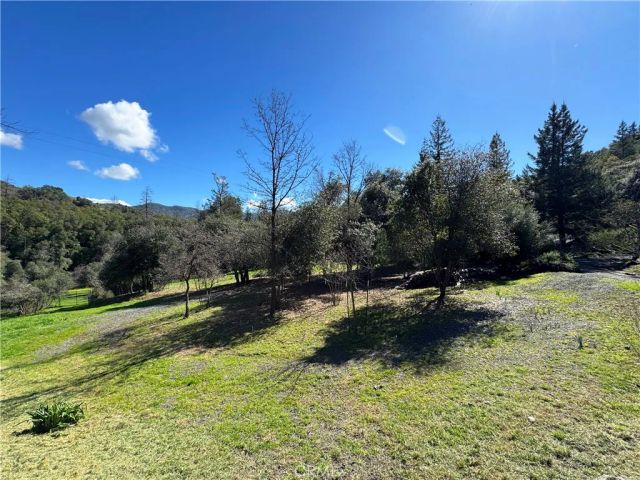14605 Tomki Rd, Redwood Valley, CA 95470
