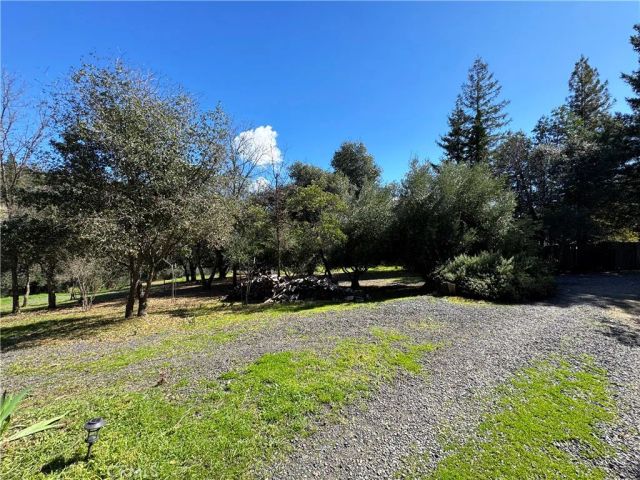 14605 Tomki Rd, Redwood Valley, CA 95470