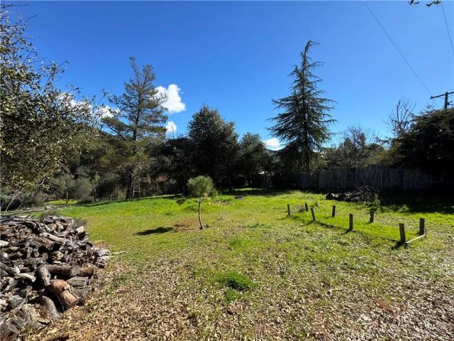 14605 Tomki Rd, Redwood Valley, CA 95470