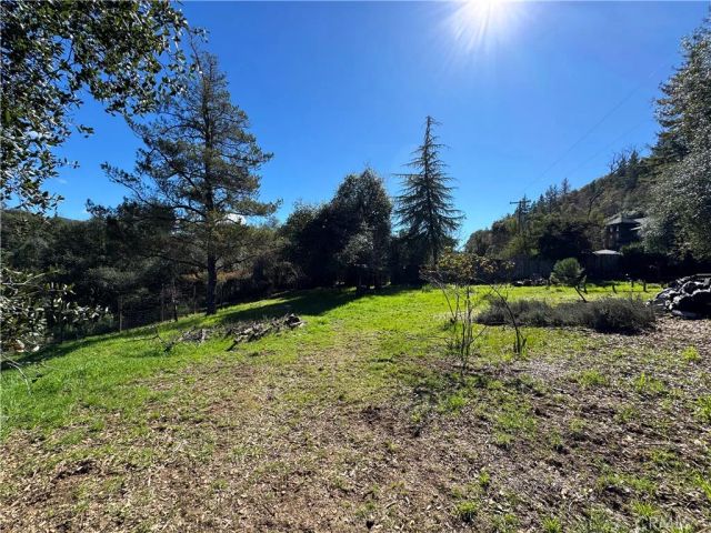 14605 Tomki Rd, Redwood Valley, CA 95470