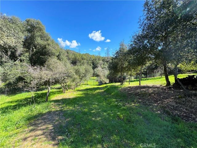 14605 Tomki Rd, Redwood Valley, CA 95470