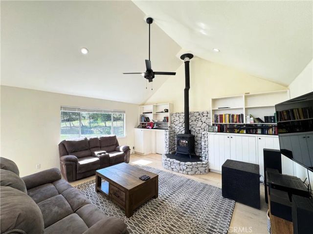14605 Tomki Rd, Redwood Valley, CA 95470