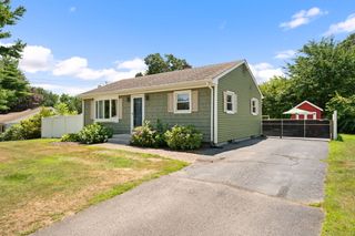 1270 Old Colchester Road, Montville, CT 06370