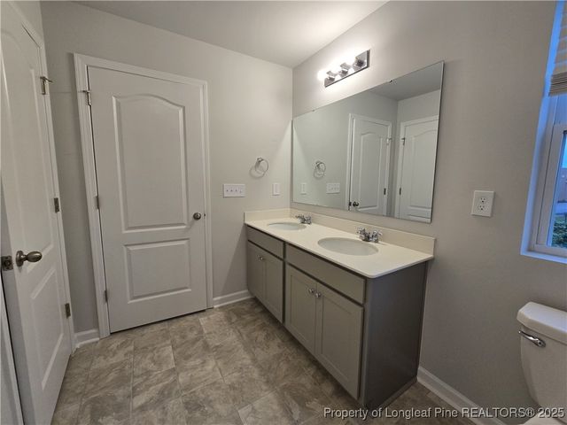 216 Melbourne Drive, Raeford, NC 28376