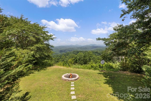 354 Boulder View Drive, Flat Rock, NC 28731
