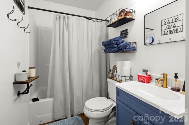 354 Boulder View Drive, Flat Rock, NC 28731
