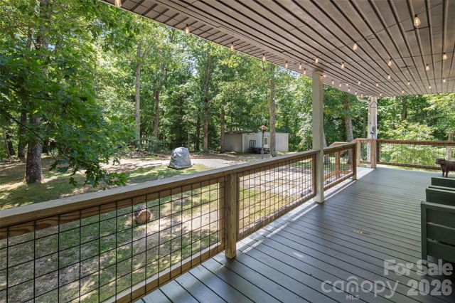 354 Boulder View Drive, Flat Rock, NC 28731