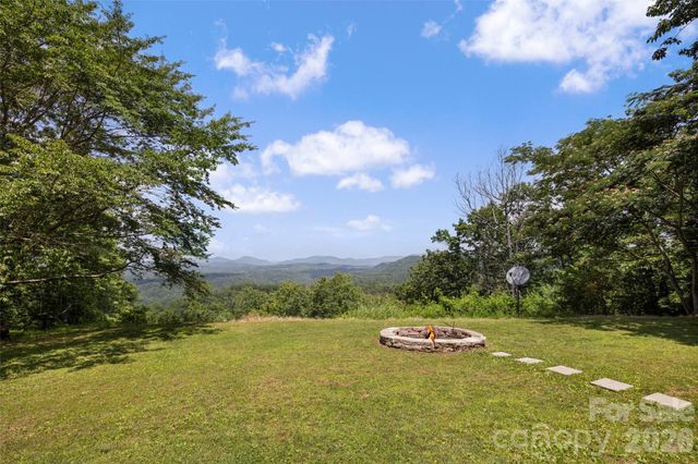 354 Boulder View Drive, Flat Rock, NC 28731