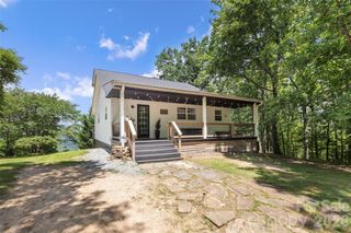 354 Boulder View Drive, Flat Rock, NC 28731