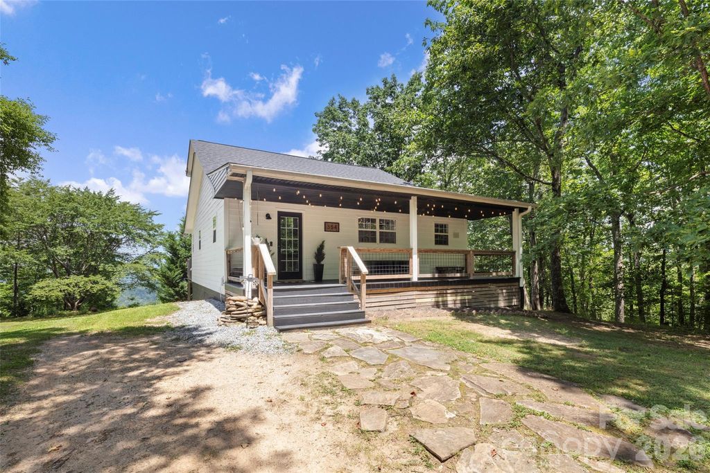 354 Boulder View Drive, Flat Rock, NC 28731