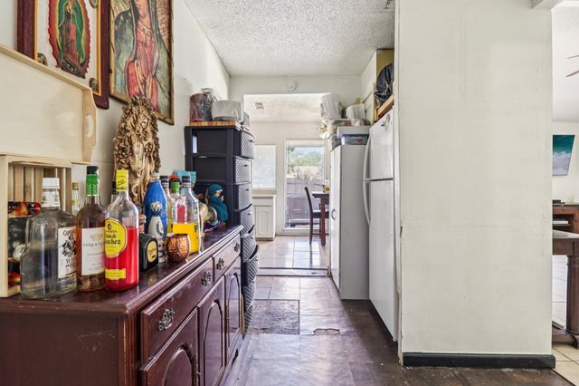 1015 Winnsboro Court, Arlington, TX 76015