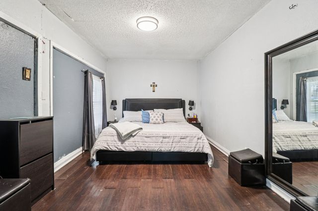 1015 Winnsboro Court, Arlington, TX 76015