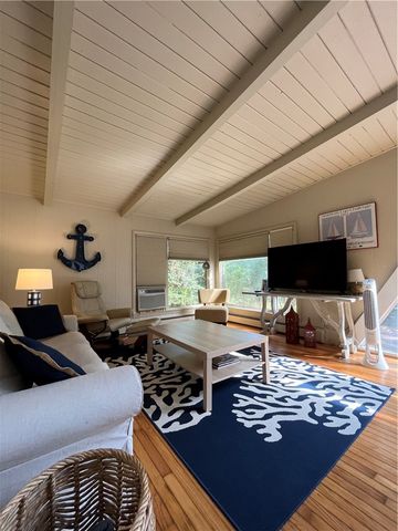 14 Buoy Street, Jamestown, RI 02835