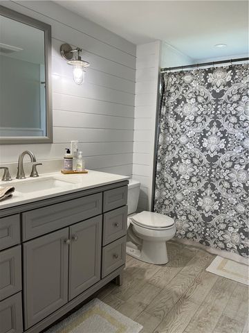14 Buoy Street, Jamestown, RI 02835