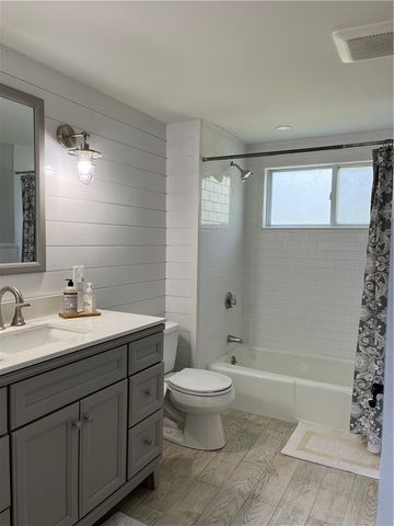 14 Buoy Street, Jamestown, RI 02835