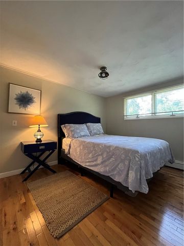 14 Buoy Street, Jamestown, RI 02835