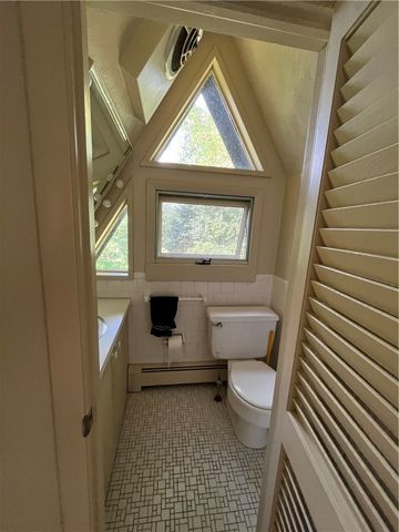 14 Buoy Street, Jamestown, RI 02835