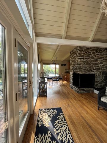 14 Buoy Street, Jamestown, RI 02835
