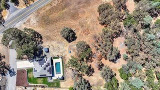 5900 Stanley Dr, Auburn, CA 95602