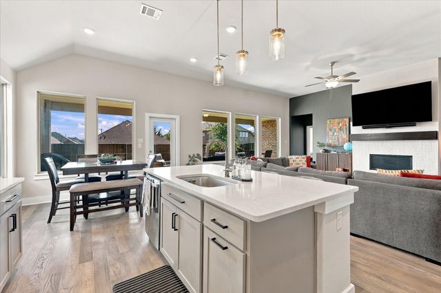 138 Laverna Lane, Hickory Creek, TX 75065