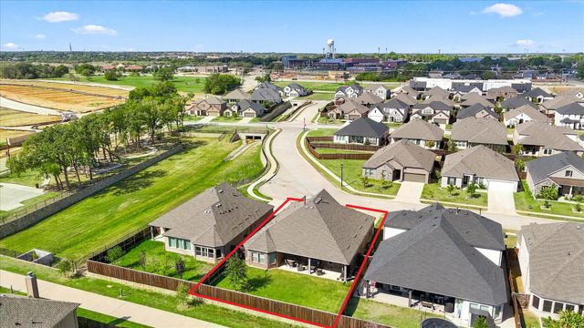 138 Laverna Lane, Hickory Creek, TX 75065