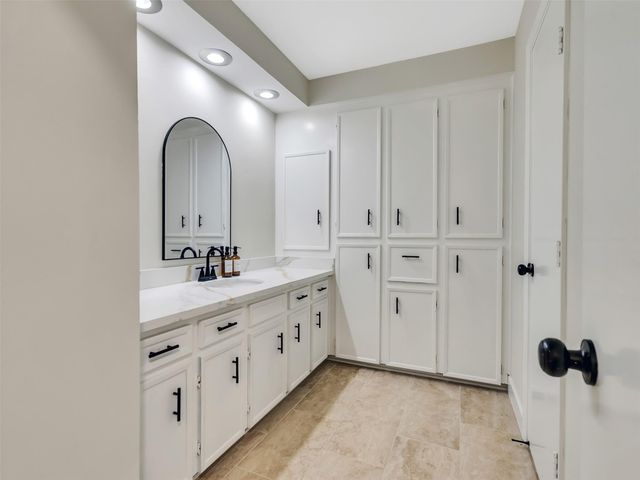 1023 Cragmore Drive, Seabrook, TX 77586