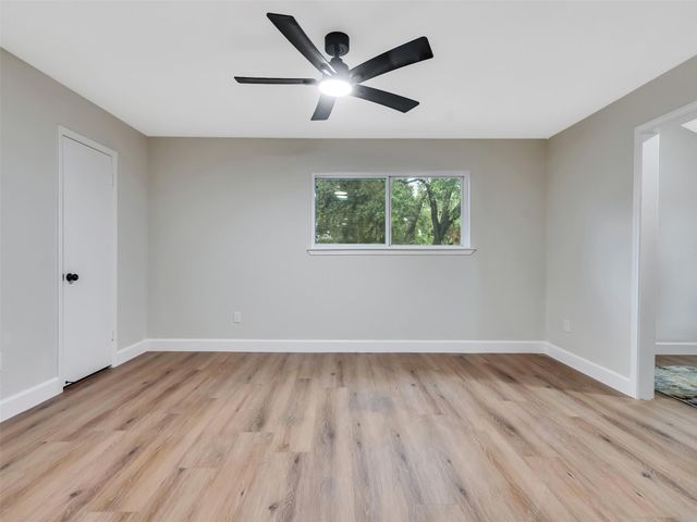 1023 Cragmore Drive, Seabrook, TX 77586