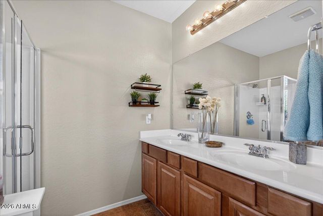 3740 E JAGUAR Avenue, Gilbert, AZ 85298